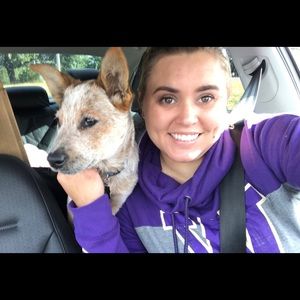 Meet your Posher, Cassie